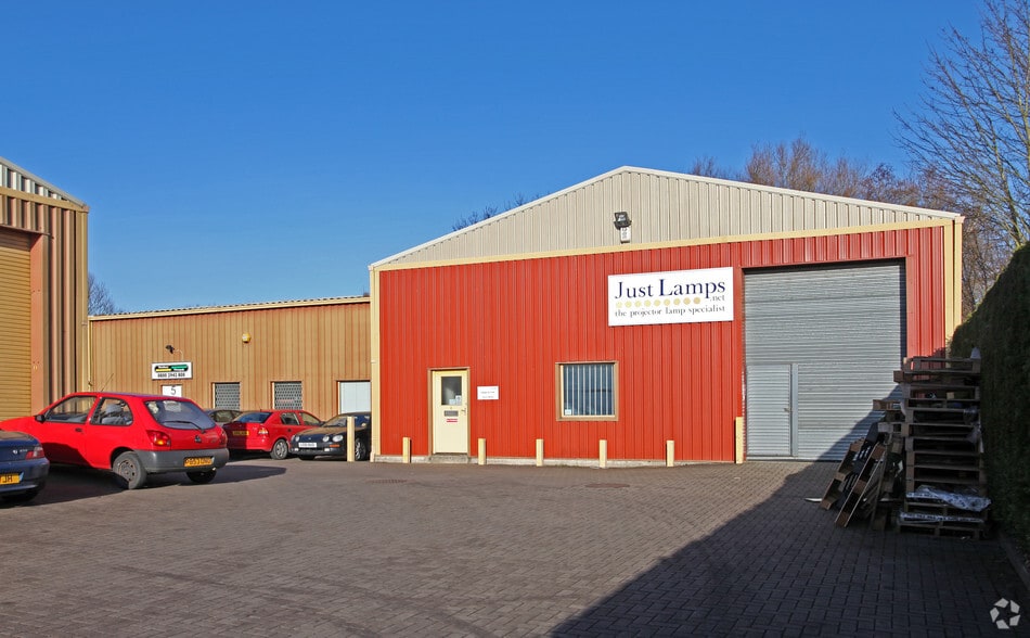 Bone Ln, Newbury for lease - Primary Photo - Image 1 of 3