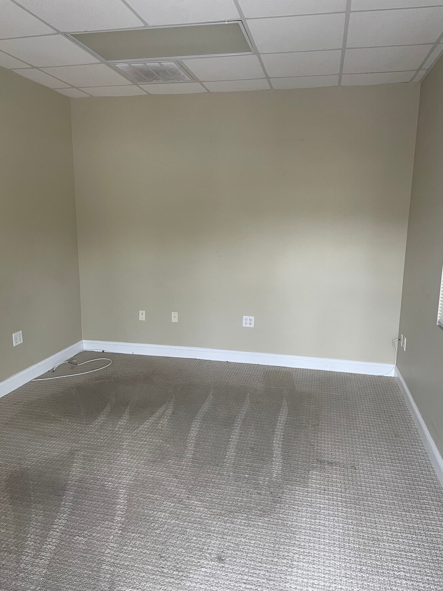 1146 Elma G Miles Pky, Hinesville, GA for lease Interior Photo- Image 1 of 7