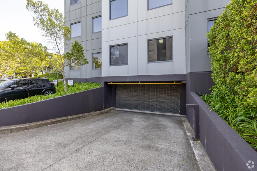 49 Frenchs Forest Rd, Frenchs Forest for sale - Building Photo - Image 3 of 5