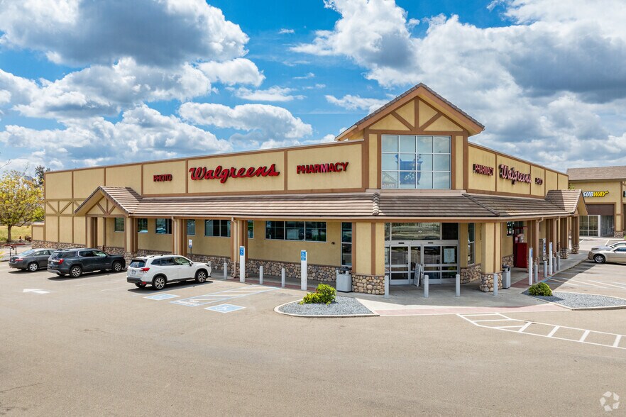 988 Sierra St, Kingsburg, CA for sale - Primary Photo - Image 1 of 1