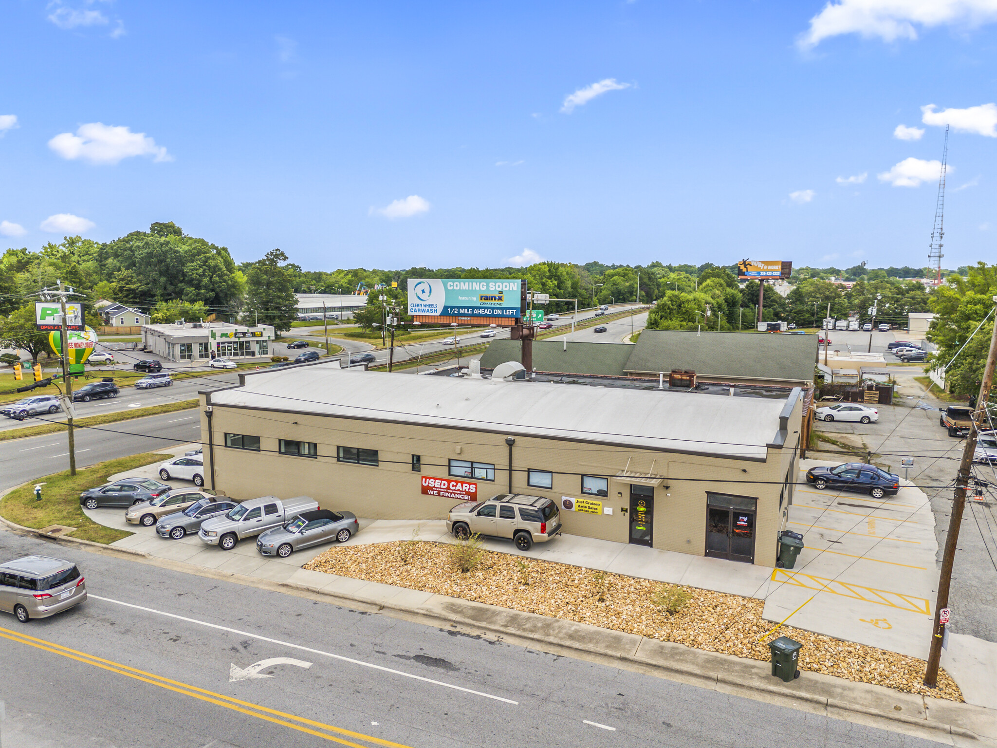 1042 E Lindsay St, Greensboro, NC for sale Primary Photo- Image 1 of 10