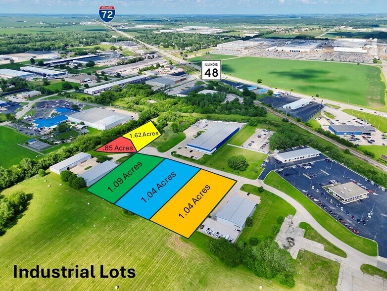 3135 Grand Prix dr, Decatur, IL for sale - Primary Photo - Image 1 of 2