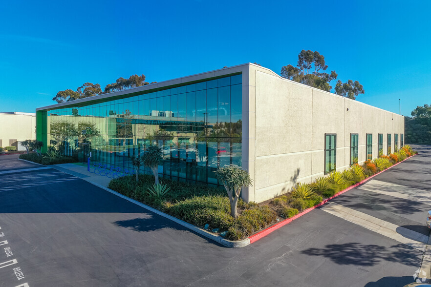 10121 Barnes Canyon Rd, San Diego, CA for lease - Primary Photo - Image 1 of 5