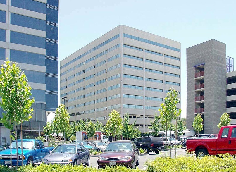 6301 Owensmouth Ave, Woodland Hills, CA à louer - Autre - Image 2 de 12