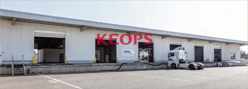 Industrial in Portet-sur-Garonne for lease - Building Photo - Image 2 of 7