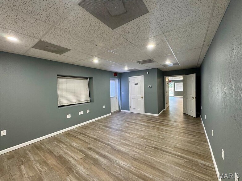1614 S Broadway St, Poplar Bluff, MO à vendre - Photo du bâtiment - Image 3 de 5