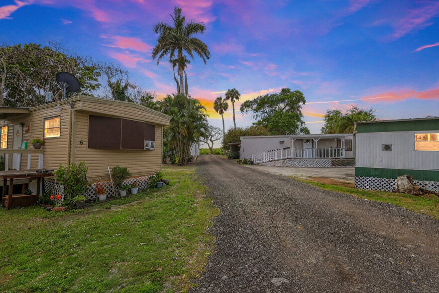 1 Richard Keen Rd, Pahokee, FL for sale - Primary Photo - Image 1 of 21