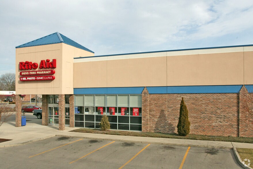 1320 E Stroop Rd, Kettering, OH à louer - Photo du bâtiment - Image 2 de 12