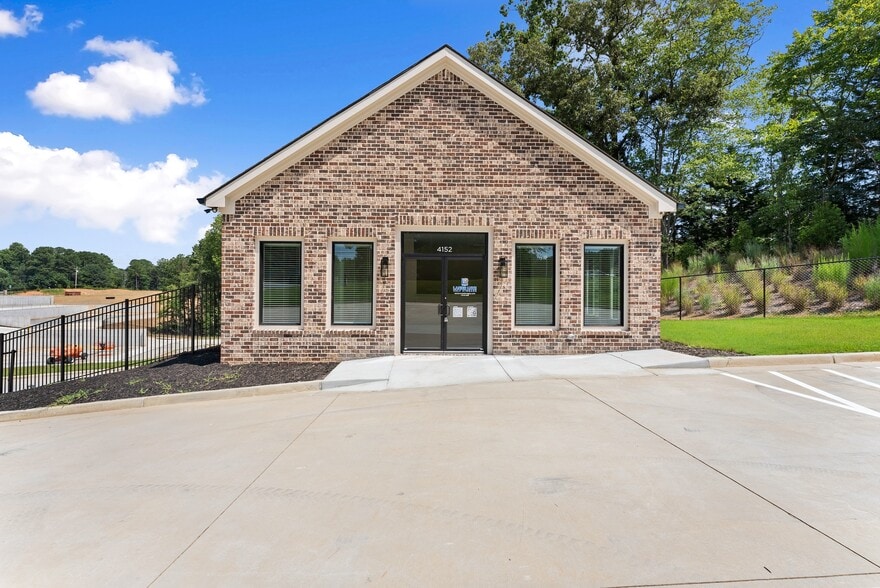 4152 Browns Bridge Rd, Gainesville, GA for sale - Building Photo - Image 2 of 29