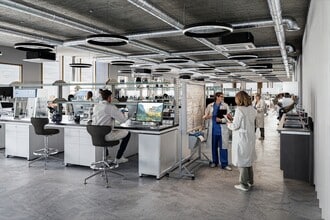 North Vw, Liverpool for lease Interior Photo- Image 1 of 4