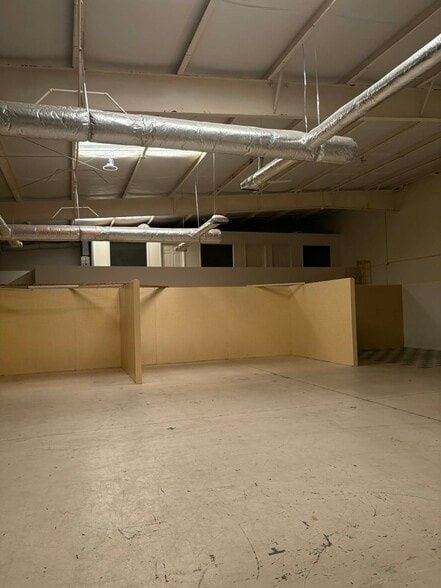 60 S Mountain Dr, Decatur, AL à louer - Photo du bâtiment - Image 3 de 10