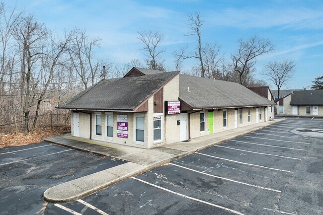 More details for 359 Route 111, Smithtown, NY - Office for Sale