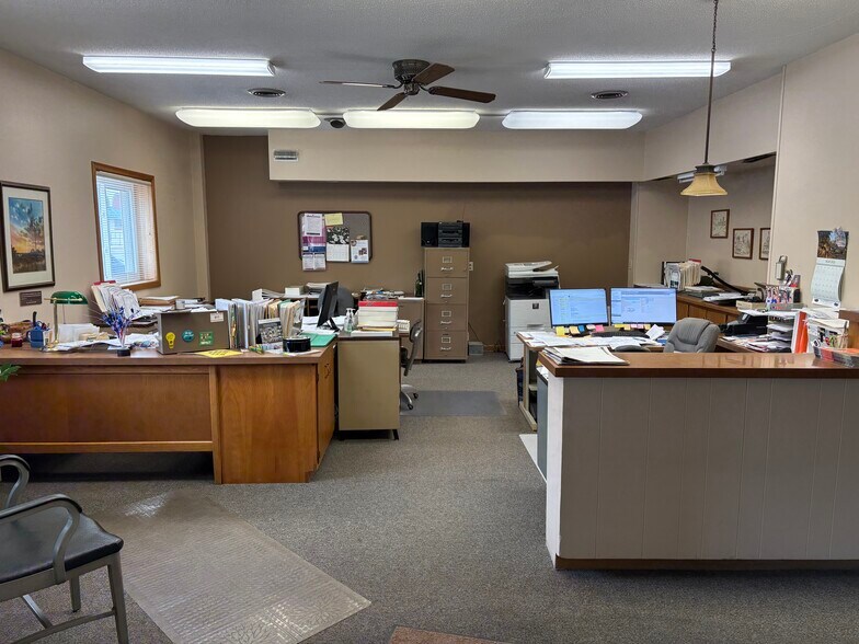 415 Broad Ave, Stanton, IA à vendre - Photo du bâtiment - Image 3 de 30