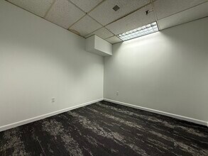 554 Main St, Worcester, MA à louer Photo intérieure- Image 2 de 24