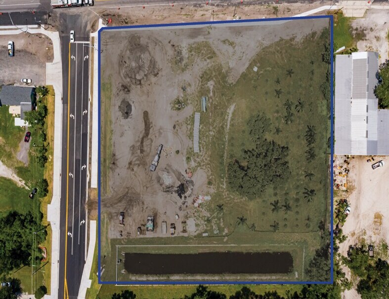 SR-674 & West Lake Drive, Wimauma, FL à vendre Photo principale- Image 1 de 27