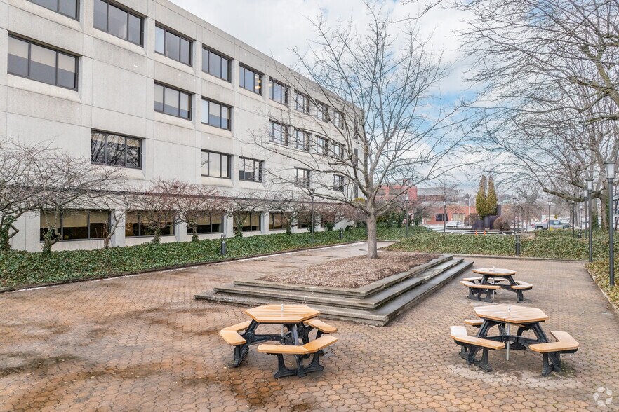 201 Penn Ave, Scranton, PA à louer - Photo du bâtiment - Image 3 de 7