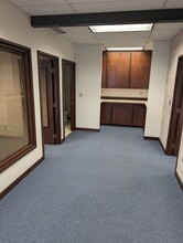 701 N 1st St, Yakima, WA for lease Interior Photo- Image 2 of 6
