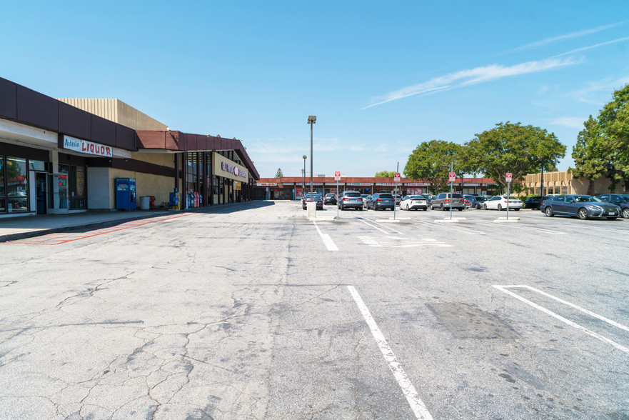 13327-13331 Artesia Blvd, Cerritos, CA for lease - Building Photo - Image 2 of 9