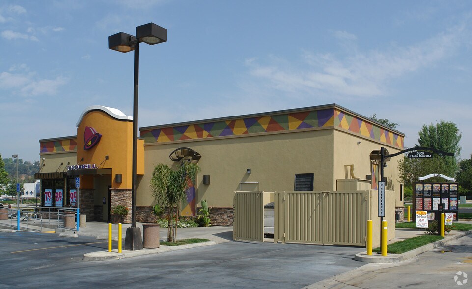 7920-7990 Limonite Ave, Jurupa Valley, CA à louer - Photo principale - Image 2 de 3