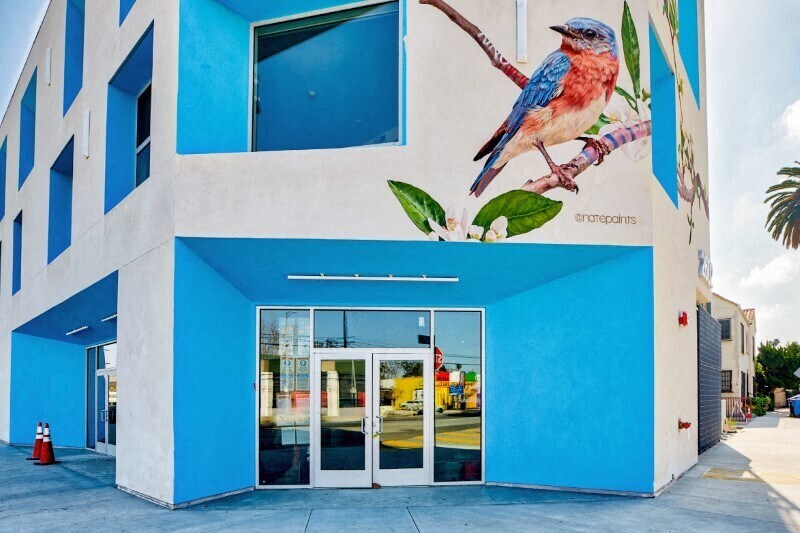 5124 W Adams Blvd, Los Angeles, CA à louer - Photo du bâtiment - Image 2 de 2