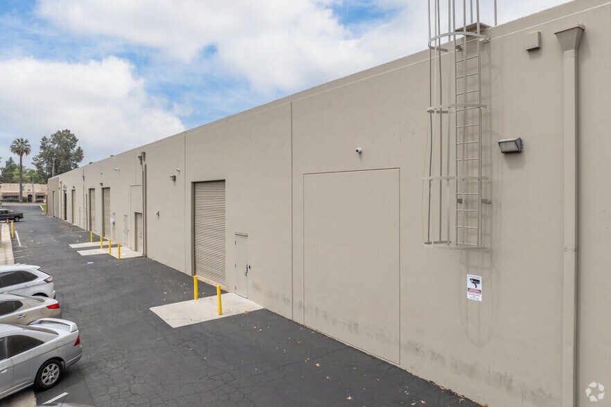 1405 Spruce St, Riverside, CA à vendre - Photo du bâtiment - Image 3 de 4