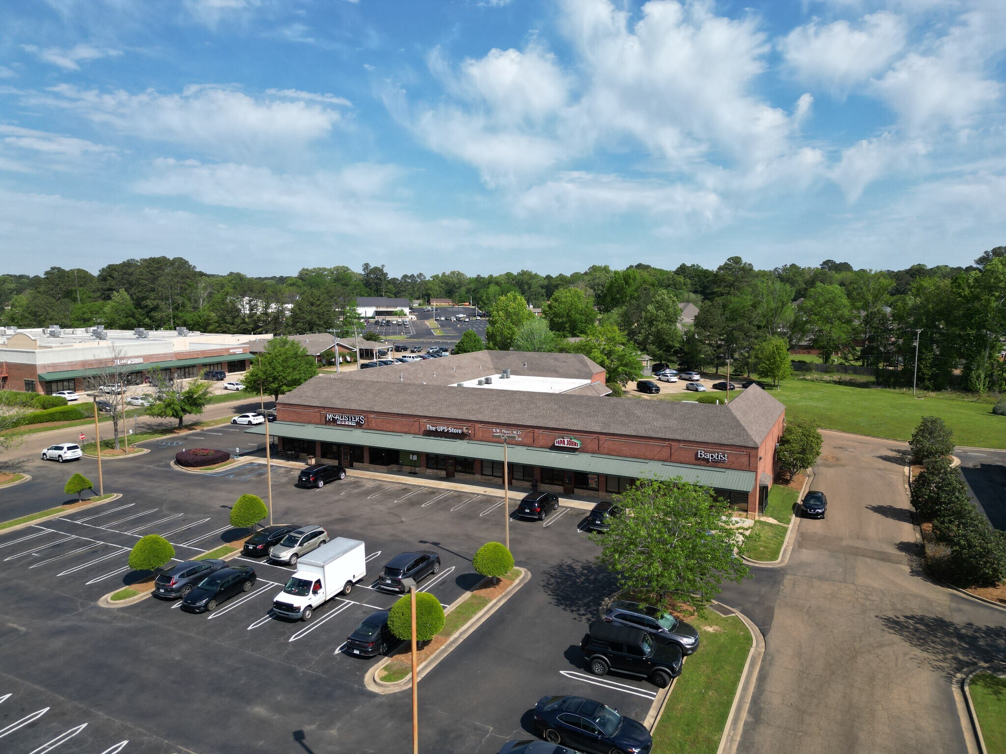 1490 W Government St, Brandon, MS for lease Building Photo- Image 1 of 5
