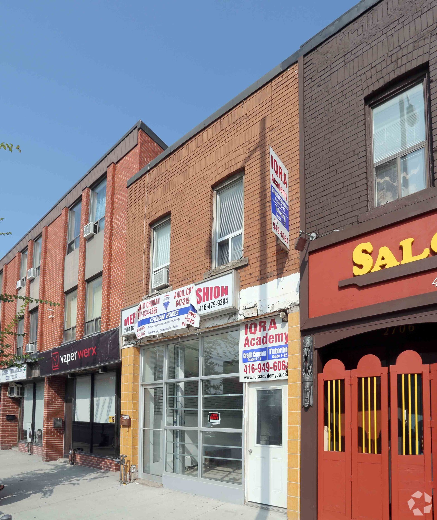 2704-2706 Danforth Ave, Toronto, ON à vendre Photo principale- Image 1 de 1