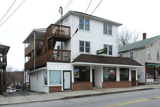 Plus de détails pour 74 N Main St, Jewett City, CT - Commerce de détail à louer