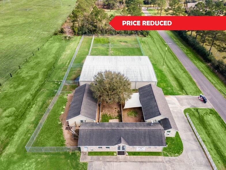 1115 Dickinson Ave, Dickinson, TX for sale - Building Photo - Image 2 of 15