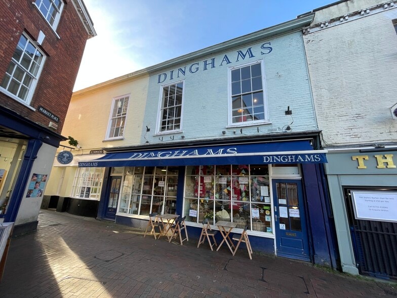 28 Market Pl, Salisbury for sale - Building Photo - Image 2 of 18