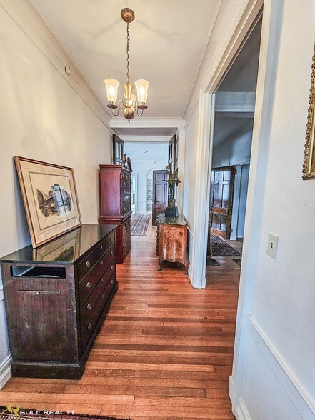 51 Broad St, Ellijay, GA for lease - Interior Photo - Image 3 of 12