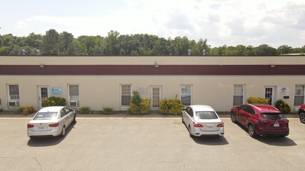 9410 Northeast Dr, Fredericksburg, VA for lease - Building Photo - Image 1 of 6