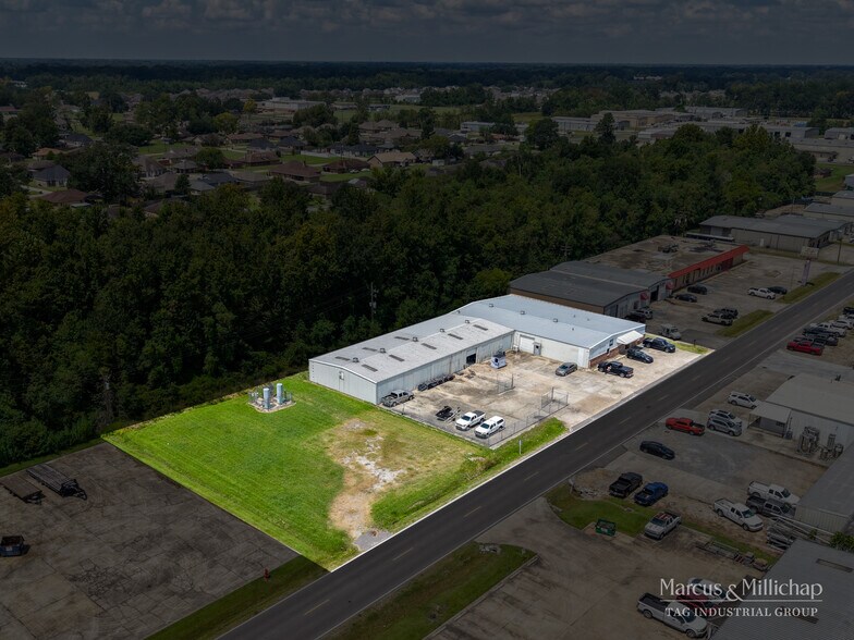 2137 S Philippe Ave, Gonzales, LA à vendre - Photo du bâtiment - Image 2 de 5