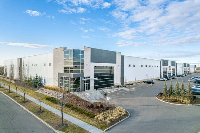 Plus de détails pour 17424 129 Av NW, Edmonton, AB - Industriel à louer