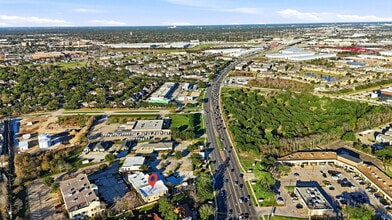 8719 Highway 6 N, Houston, TX à louer Aérien- Image 1 de 39