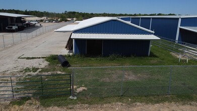 12700 Cole Dr, Cleveland, TX for lease Interior Photo- Image 2 of 6