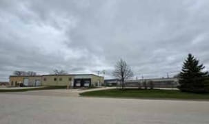 405 Wilmont Dr, Waukesha, WI for sale - Building Photo - Image 3 of 4