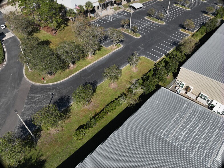 3660 Deerpark Blvd S, Elkton, FL à louer - Communauté Matterport - Image 2 de 26