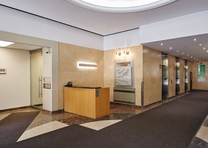 50 Queen St N, Kitchener, ON à louer - Photo intérieure - Image 2 de 10