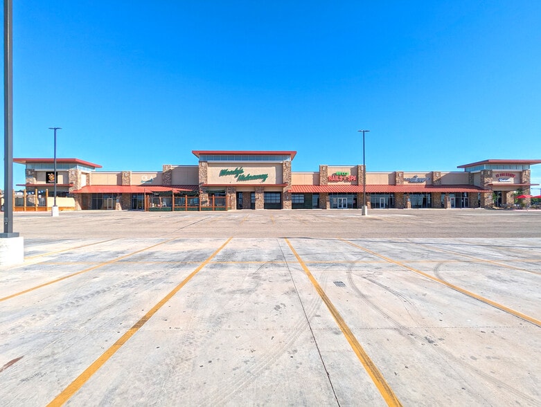 5701 Starboard Dr, Midland, TX for lease - Building Photo - Image 1 of 3