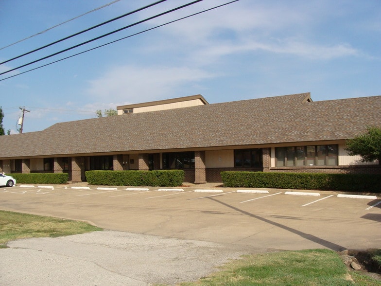 1050 N Belt Line Rd, Mesquite, TX for lease - Building Photo - Image 3 of 16