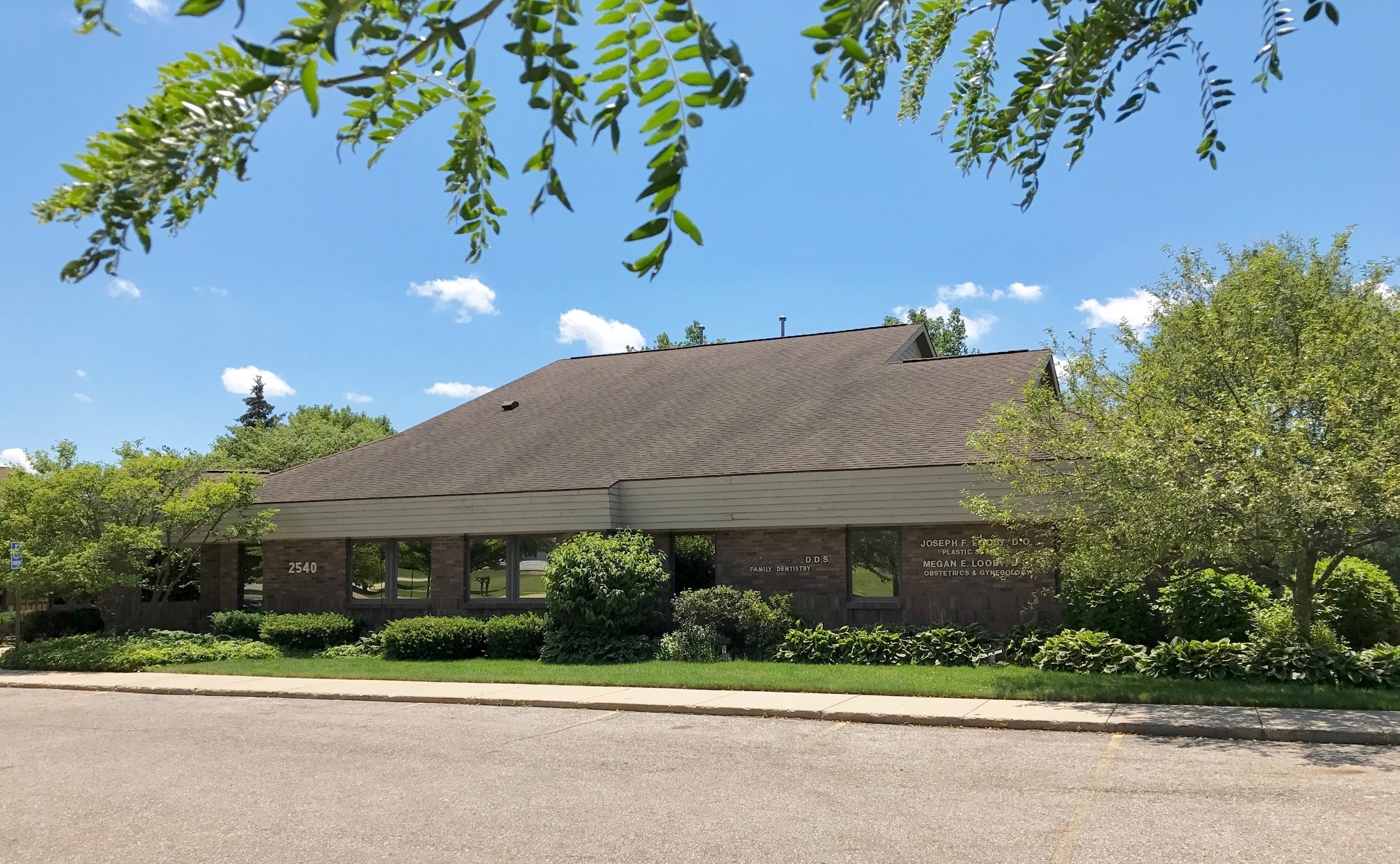 2540 Woodmeadow Dr SE, Grand Rapids, MI for sale Building Photo- Image 1 of 1