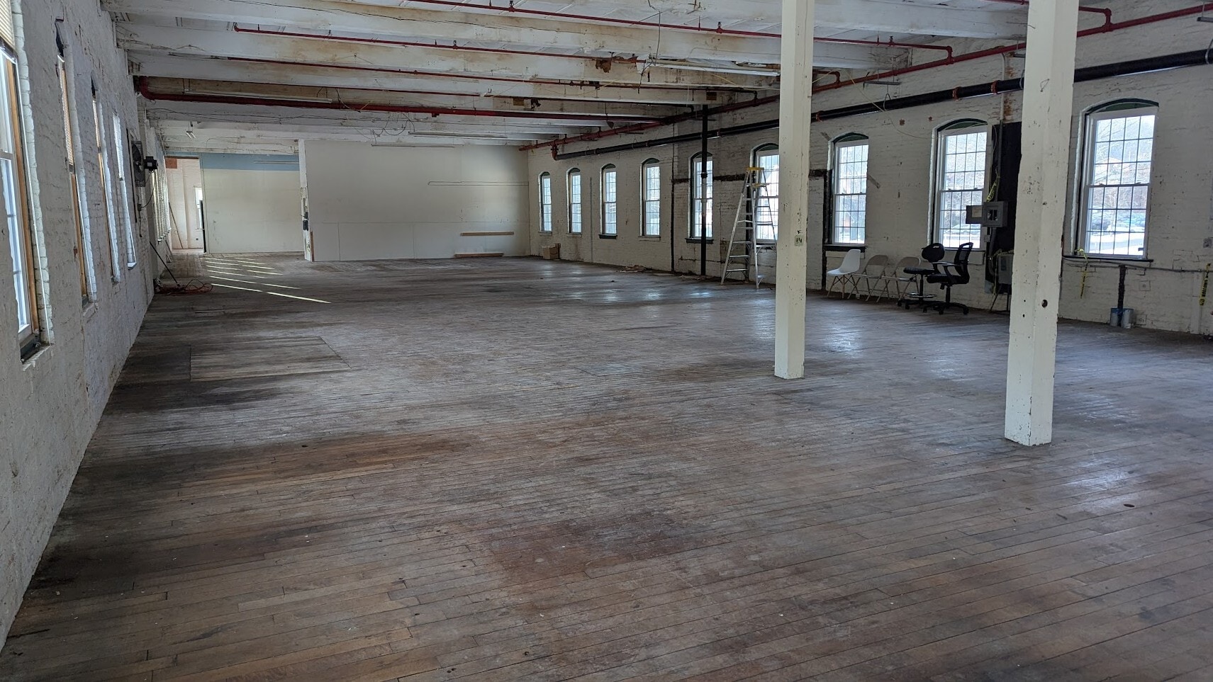 20 Ladd Ave, Florence, MA à vendre Photo intérieure- Image 1 de 2