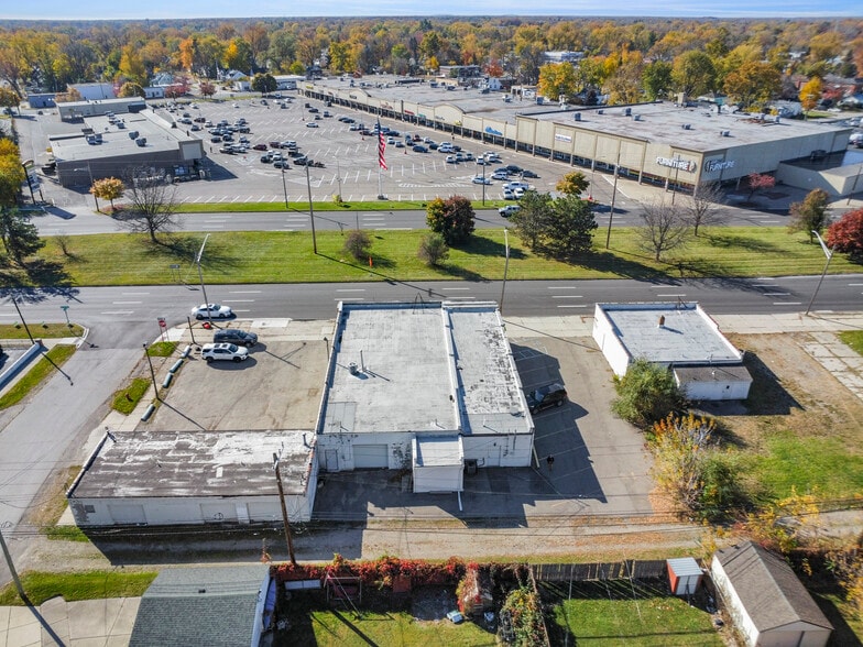 25420 Grand River ave, Redford Twp, MI for lease - Building Photo - Image 3 of 36