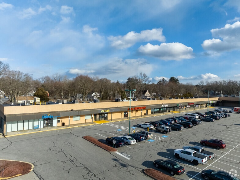 855-903 Hanover St, Manchester, NH for lease - Primary Photo - Image 1 of 22