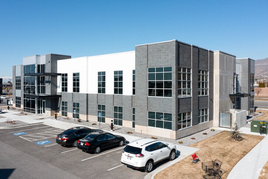 980 E 800 N, Orem, UT à vendre - Photo du bâtiment - Image 2 de 5