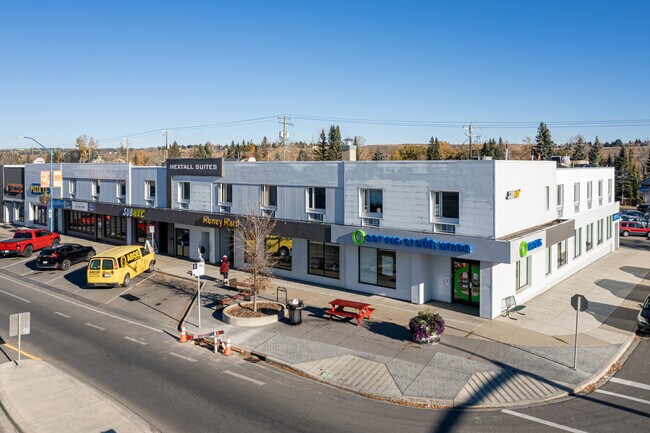 More details for 6404 Bowness Rd NW, Calgary, AB - Retail for Lease