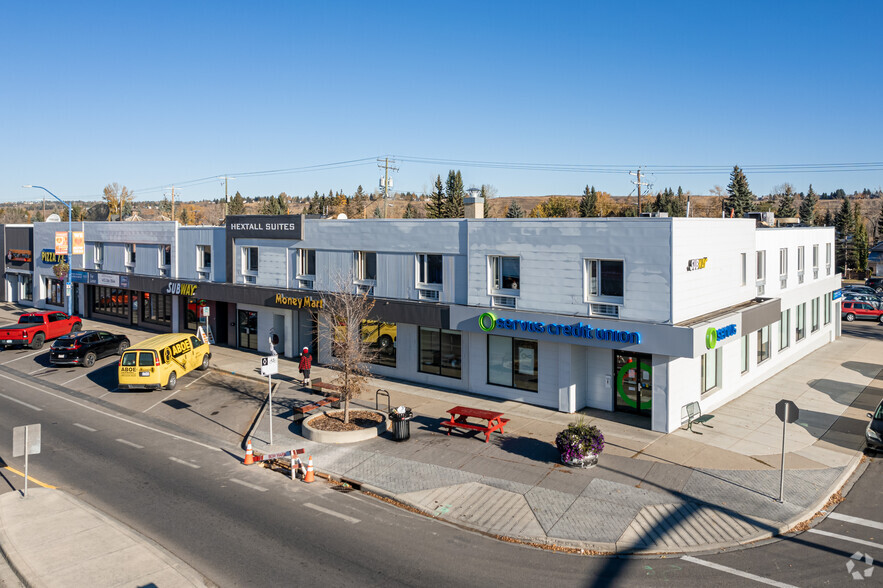 6404 Bowness Rd NW, Calgary, AB for sale - Primary Photo - Image 1 of 4