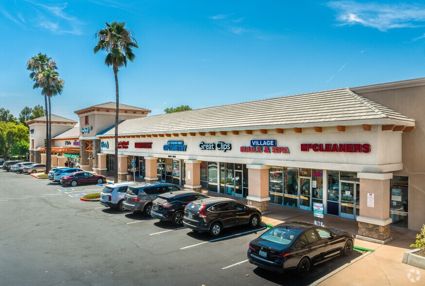 28930-28988 Greenspot Rd, Highland, CA for lease - Building Photo - Image 2 of 15