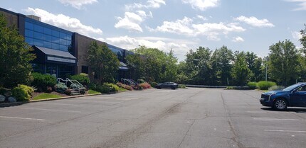 3001 Hadley Rd, South Plainfield, NJ for lease Building Photo- Image 2 of 8